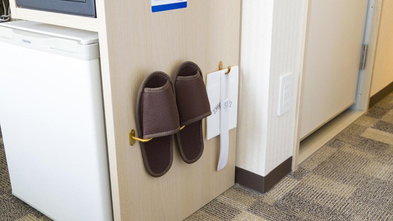 Toyoko Inn Hokkaido Sapporo-Eki Nishi-Guchi Hokudai Mae Zewnętrze zdjęcie
