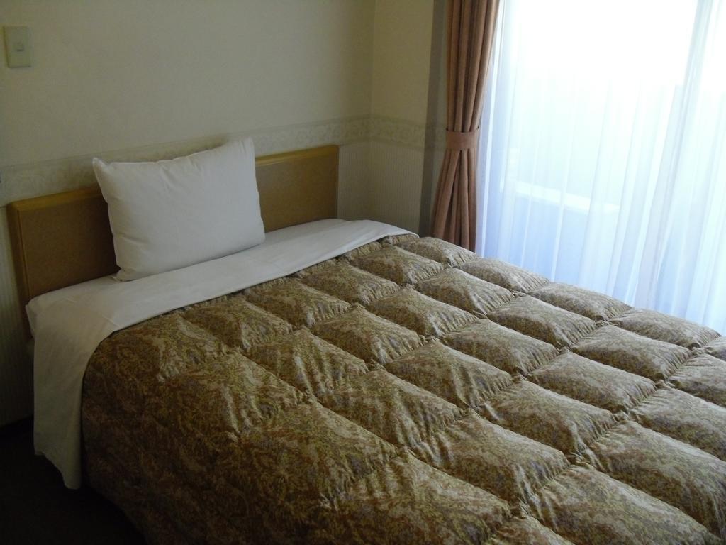 Toyoko Inn Hokkaido Sapporo-Eki Nishi-Guchi Hokudai Mae Zewnętrze zdjęcie