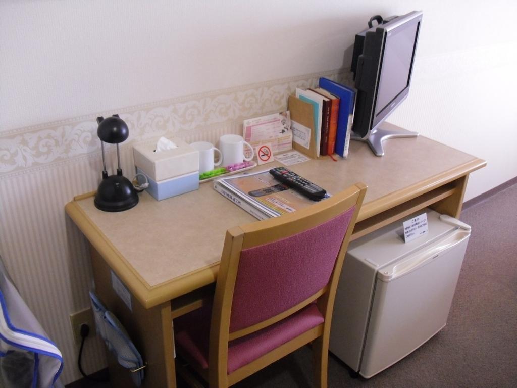 Toyoko Inn Hokkaido Sapporo-Eki Nishi-Guchi Hokudai Mae Zewnętrze zdjęcie