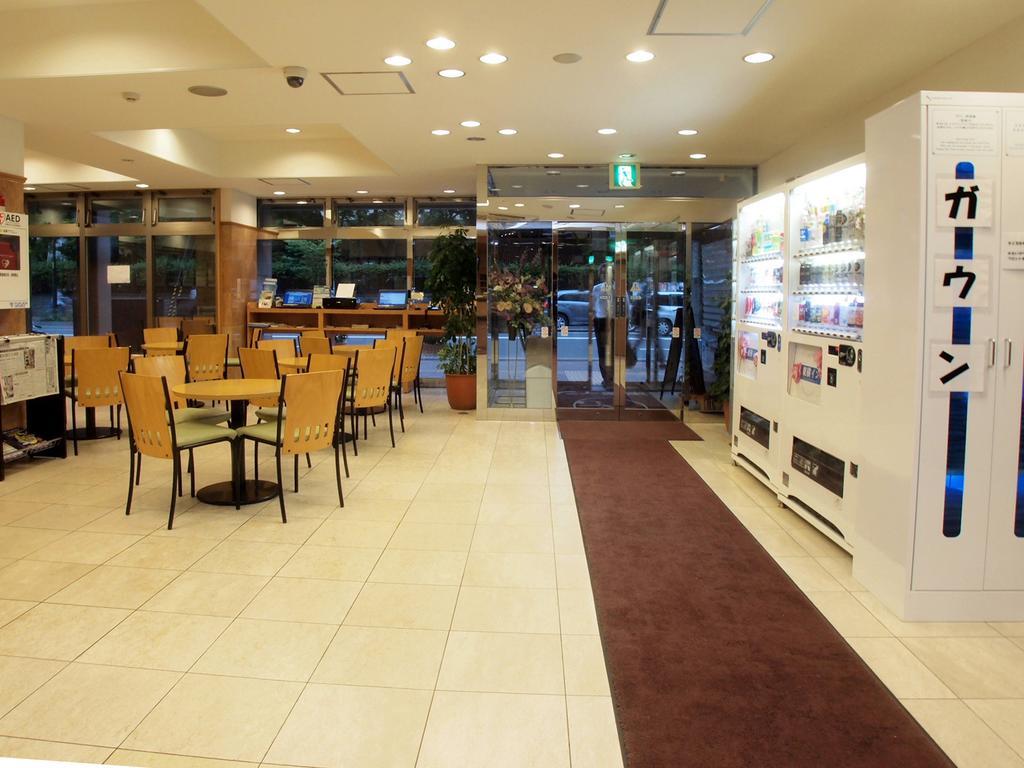 Toyoko Inn Hokkaido Sapporo-Eki Nishi-Guchi Hokudai Mae Zewnętrze zdjęcie