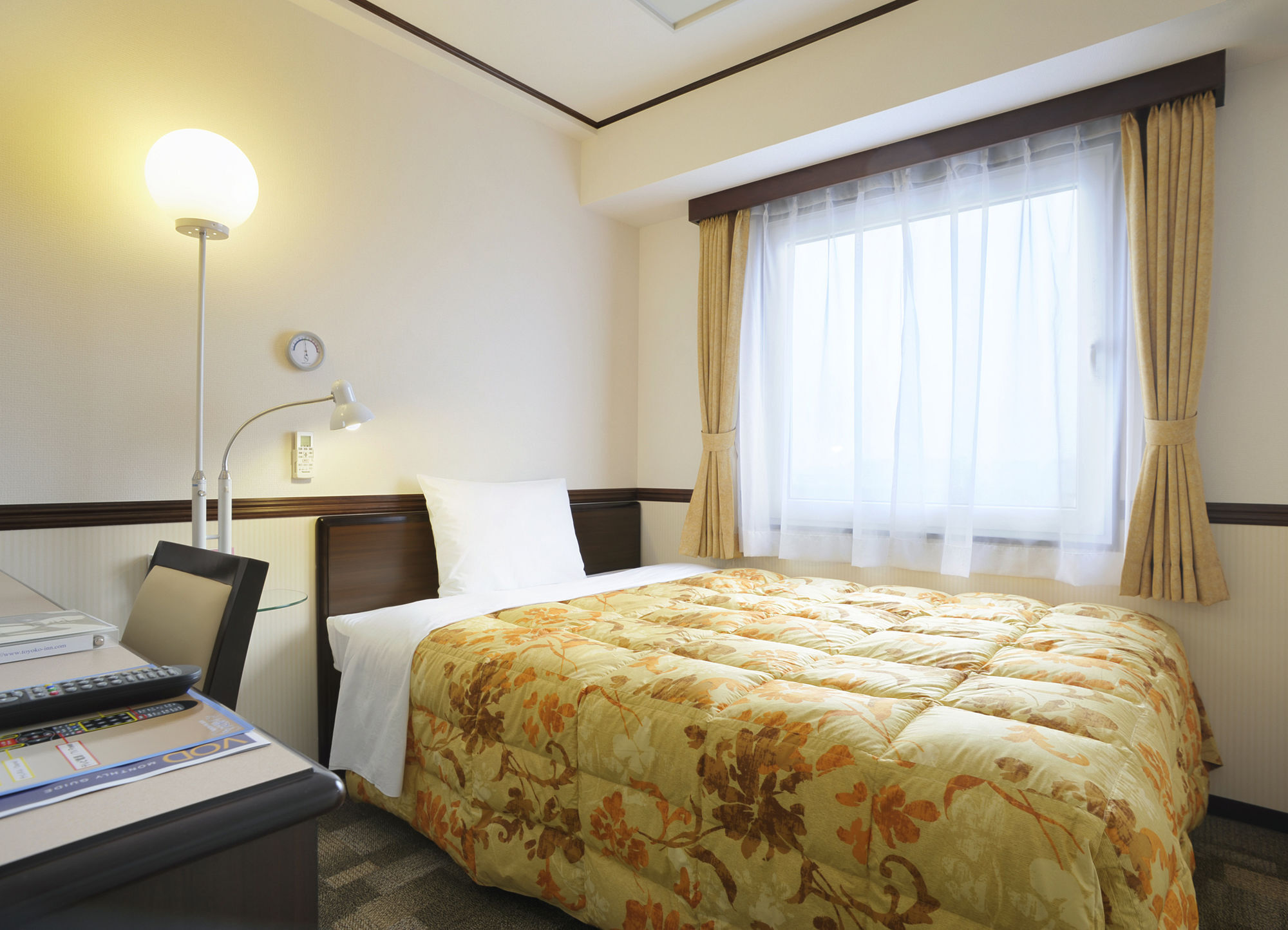 Toyoko Inn Hokkaido Sapporo-Eki Nishi-Guchi Hokudai Mae Zewnętrze zdjęcie
