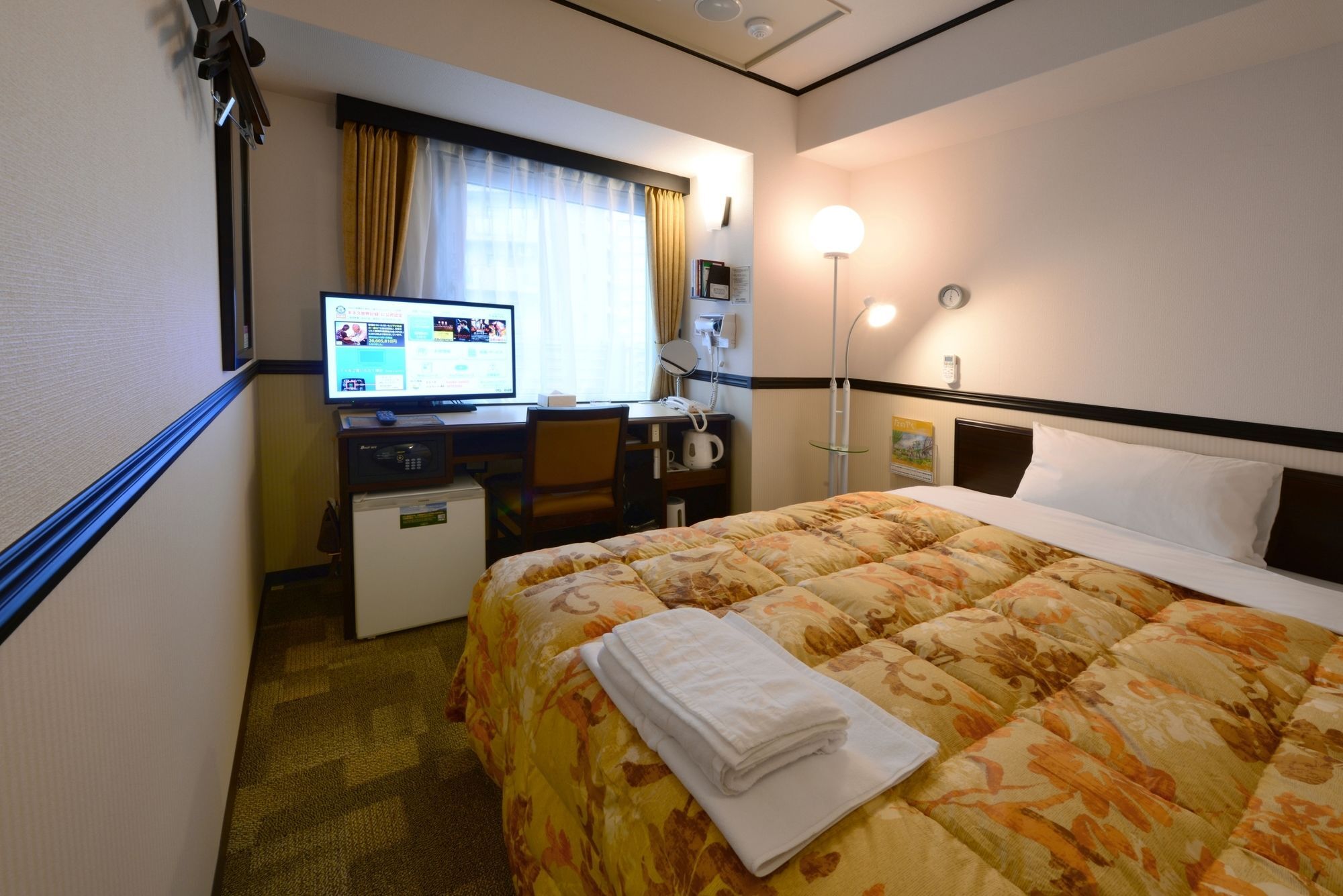 Toyoko Inn Hokkaido Sapporo-Eki Nishi-Guchi Hokudai Mae Zewnętrze zdjęcie