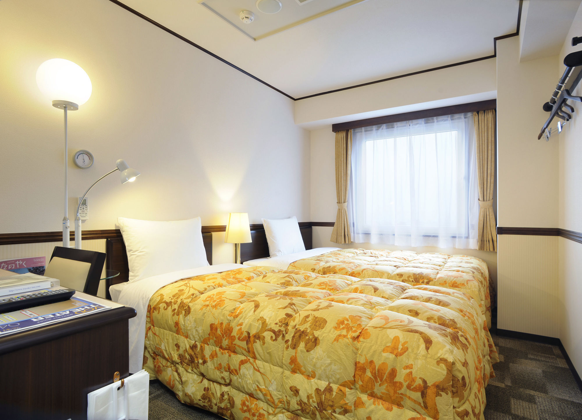 Toyoko Inn Hokkaido Sapporo-Eki Nishi-Guchi Hokudai Mae Zewnętrze zdjęcie